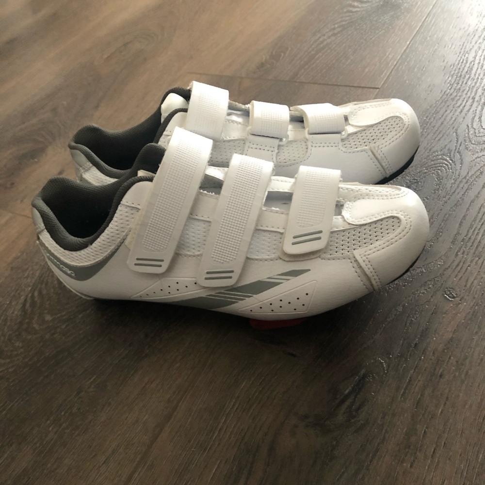 Tommaso Cycling Shoes w/ Clips